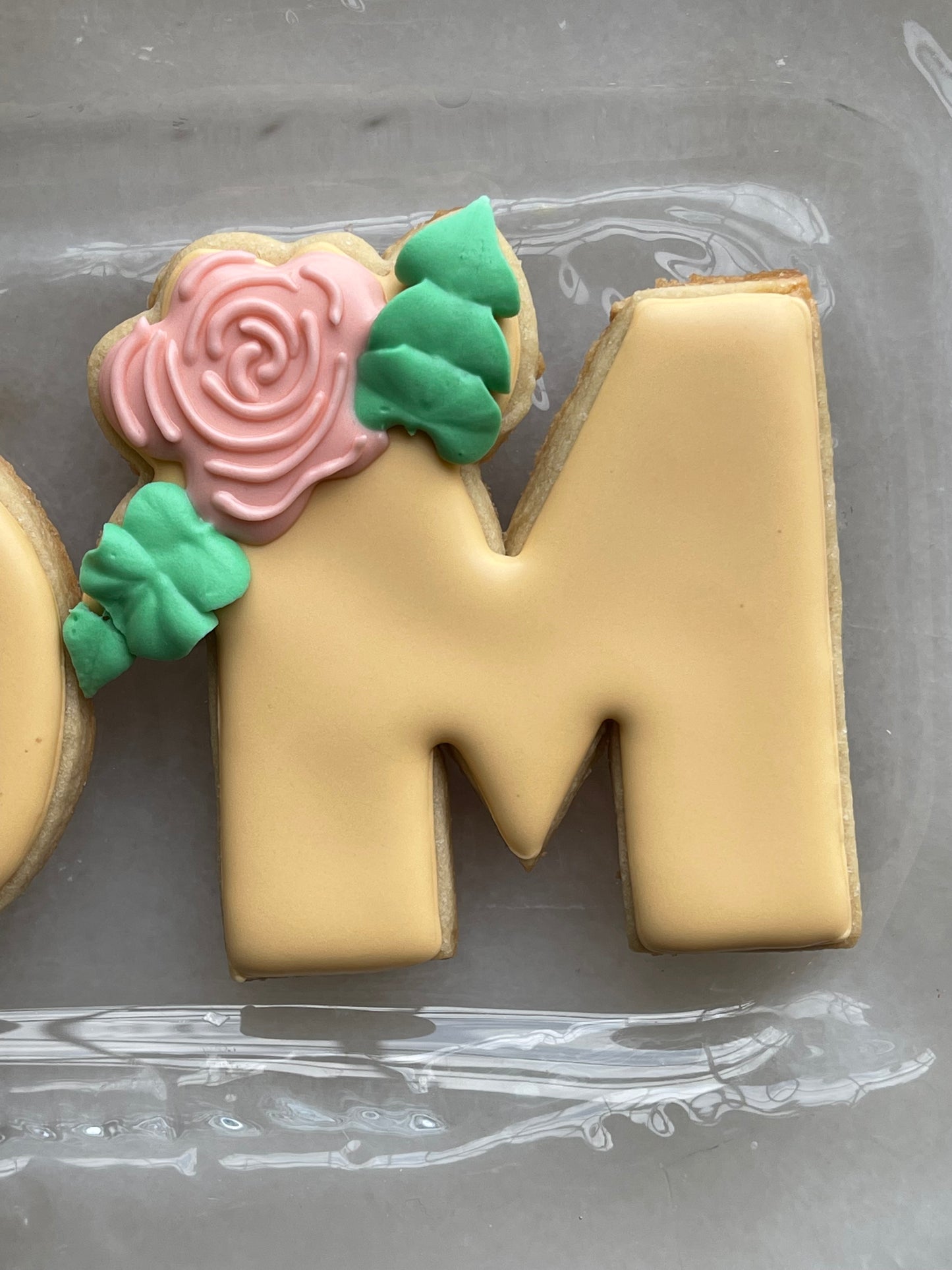 M and O cookie cutter set